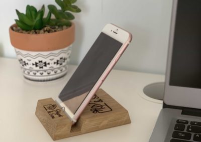 Porte téléphone en bois