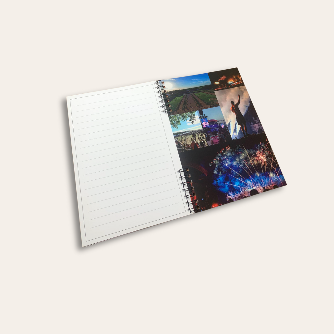 Troisième couverture personnalisée sur le carnet effaçable à l'eau Carnet personnalisé pour le Chambord Live sur la troisième couverture.