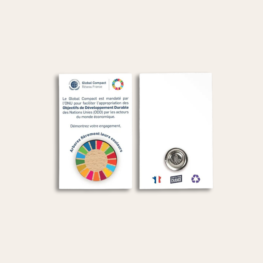 Badge bois aimant Global Compact taille M Badge bois aimanté publicitaire.