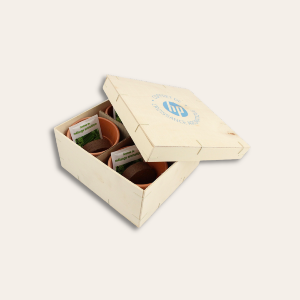 Coffret en bois personnalisé pour une entreprise et des pots dedans.