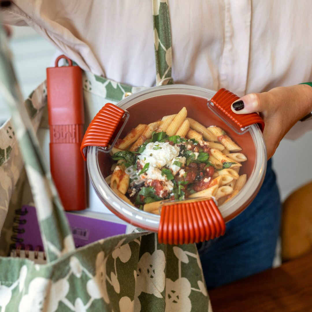 Lunchbox éco-conçue et couverts Lunchbox éco-conçue et couverts, coloris terracotta.