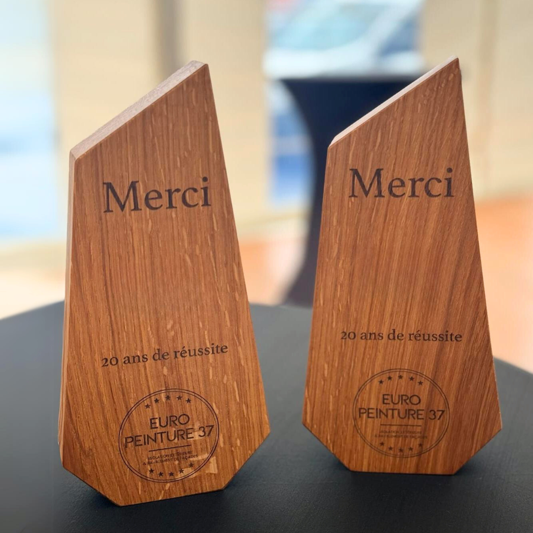 Trophées Euro Peinture 37 Trophées en bois artisanaux.