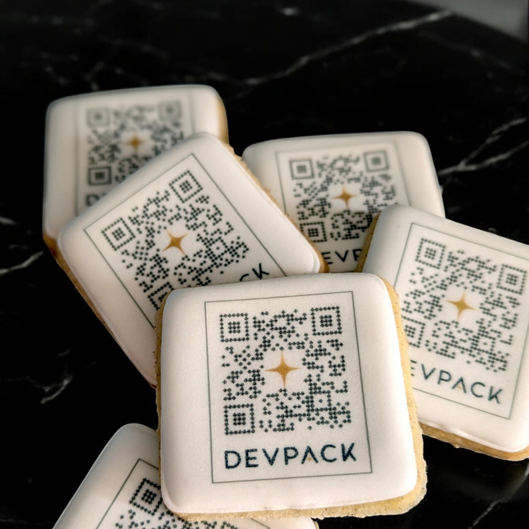 biscuit avec QR code imprimé sur un nappage sucre création unique