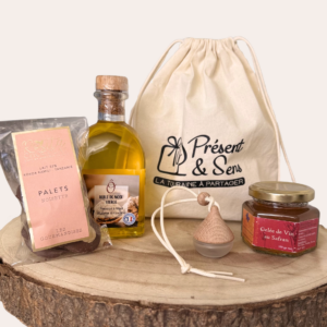 pochon blanc cassé, palets, huile de noix, suspension senteur voiture, gelée de vin au safran